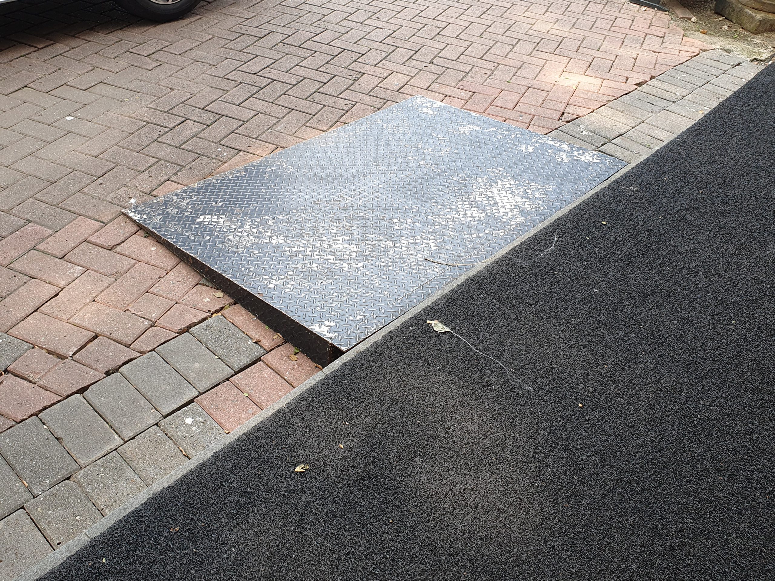 Ramp for wheelchair users accessibility